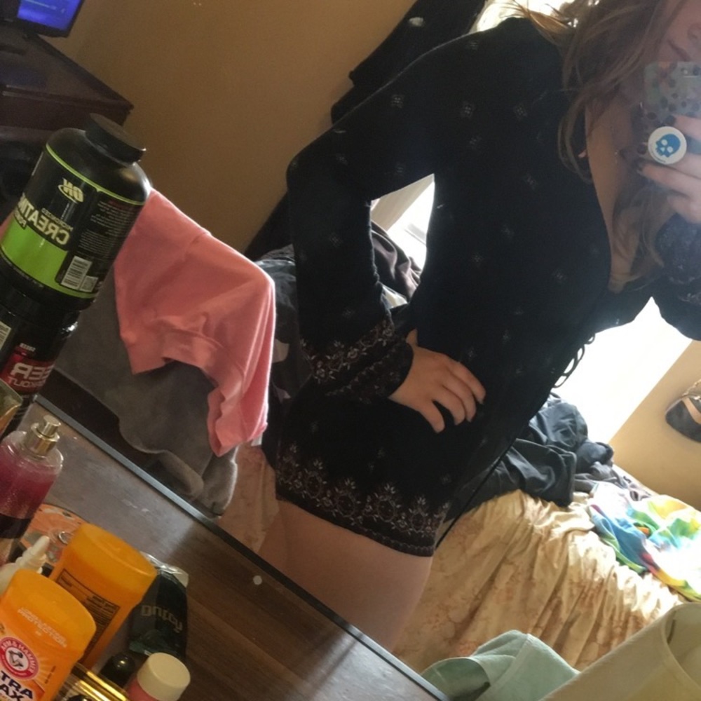 Romper - Picture 2 of 3